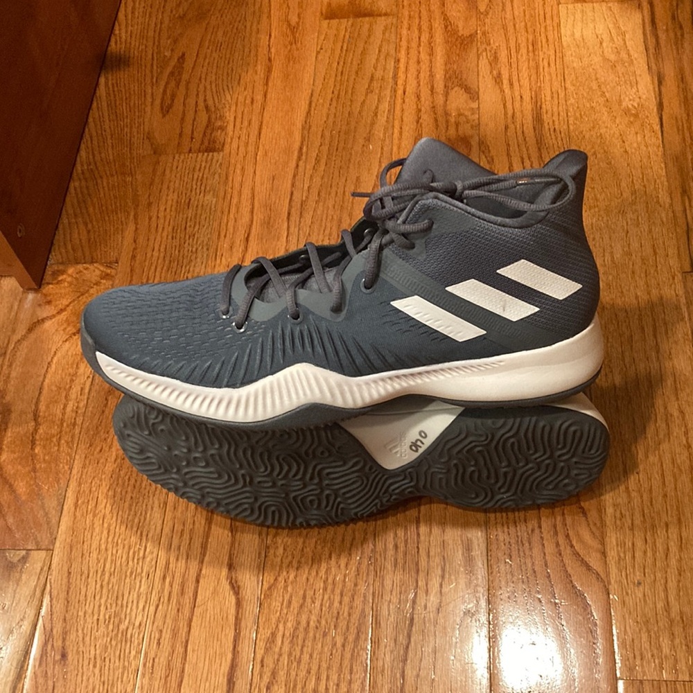 Adidas “mad bounce” size 15 - Picture 1 of 5